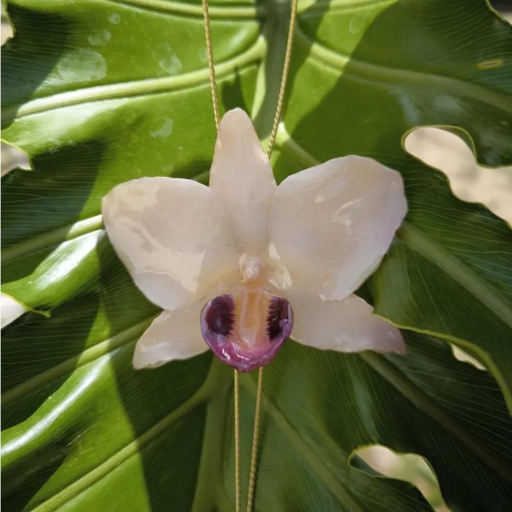 Beautiful white REAL orchid flower necklace/choker